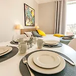 Appartement Uroczy Z Parkingiem Sopot