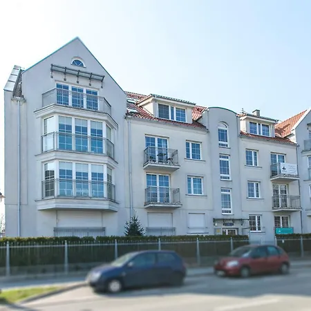 Uroczy Z Parkingiem Appartement