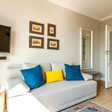 Uroczy Z Parkingiem ソポト