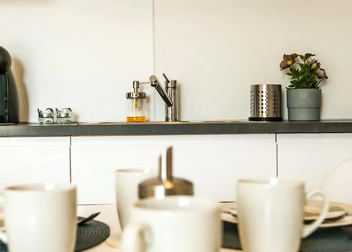 Uroczy Z Parkingiem *