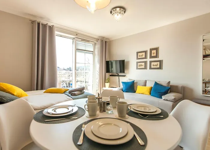 Appartamento Uroczy Z Parkingiem