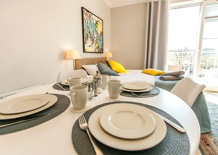 Lägenhet Uroczy Z Parkingiem Sopot